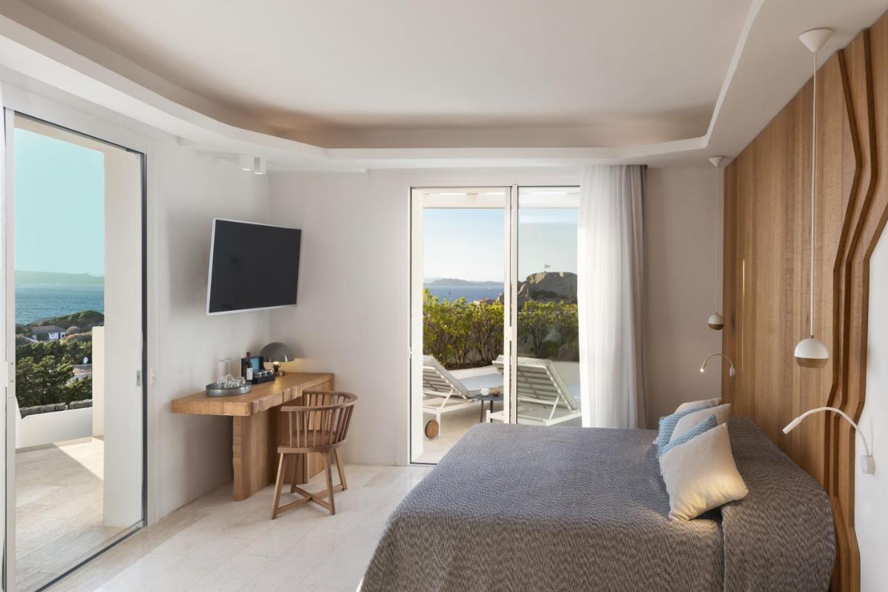 Hotel Grand Relais Dei Nuraghi Baja Sardinia Bagian luar foto
