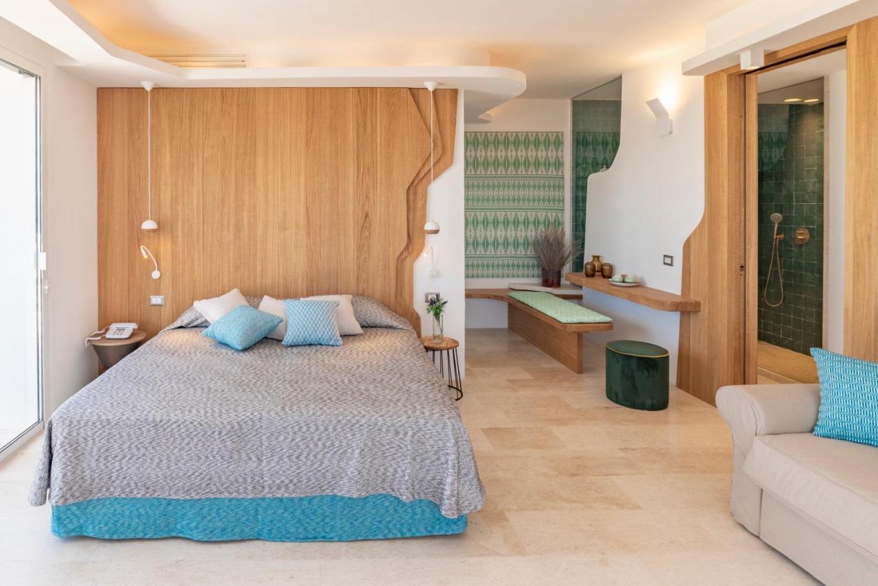 Hotel Grand Relais Dei Nuraghi Baja Sardinia Bagian luar foto