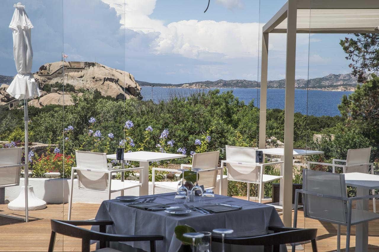 Hotel Grand Relais Dei Nuraghi Baja Sardinia Bagian luar foto