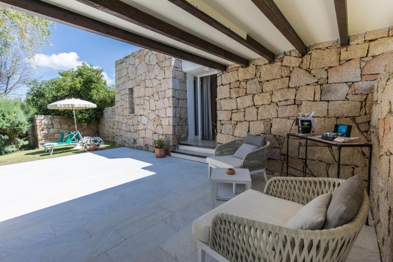 Hotel Grand Relais Dei Nuraghi Baja Sardinia Bagian luar foto