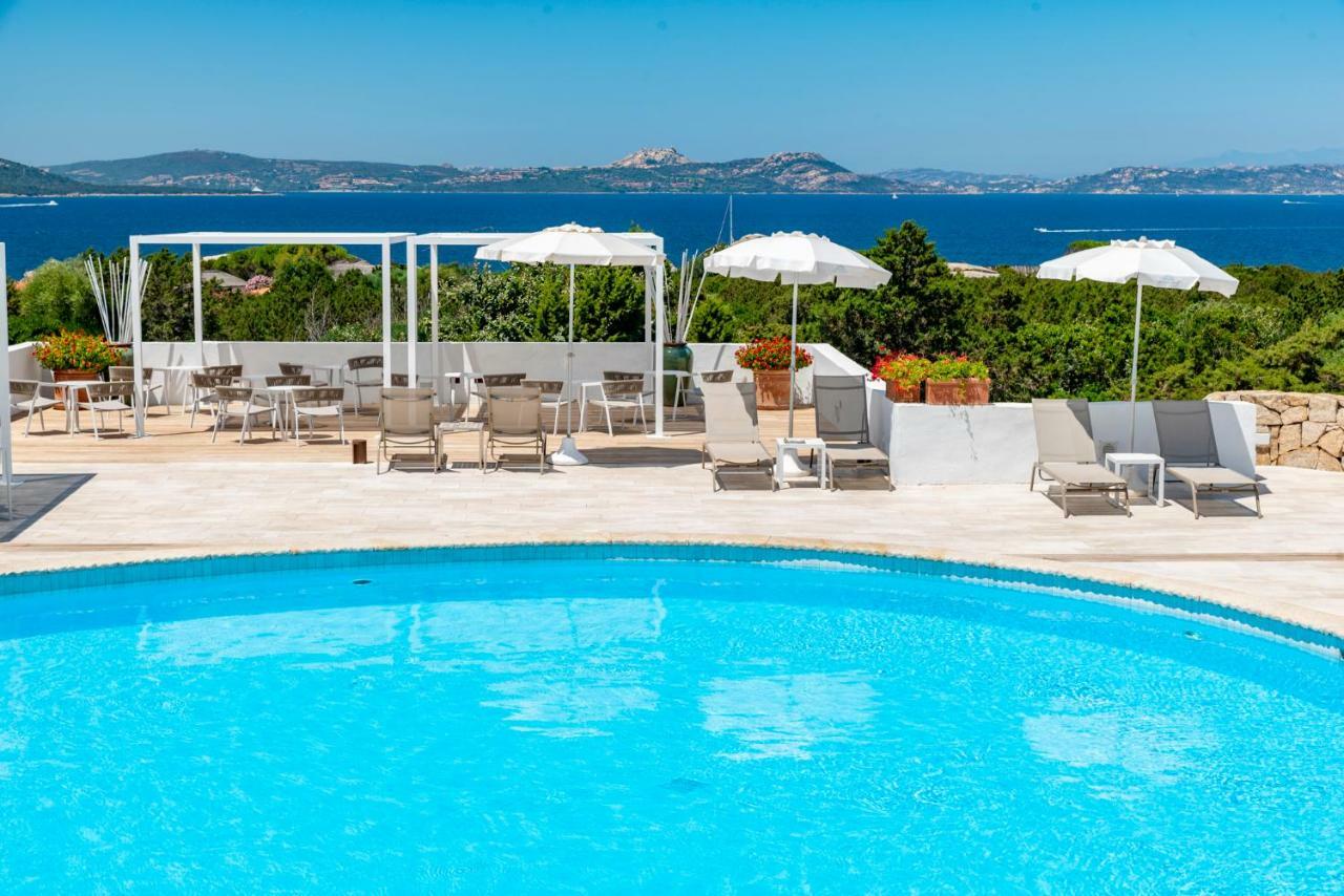Hotel Grand Relais Dei Nuraghi Baja Sardinia Bagian luar foto